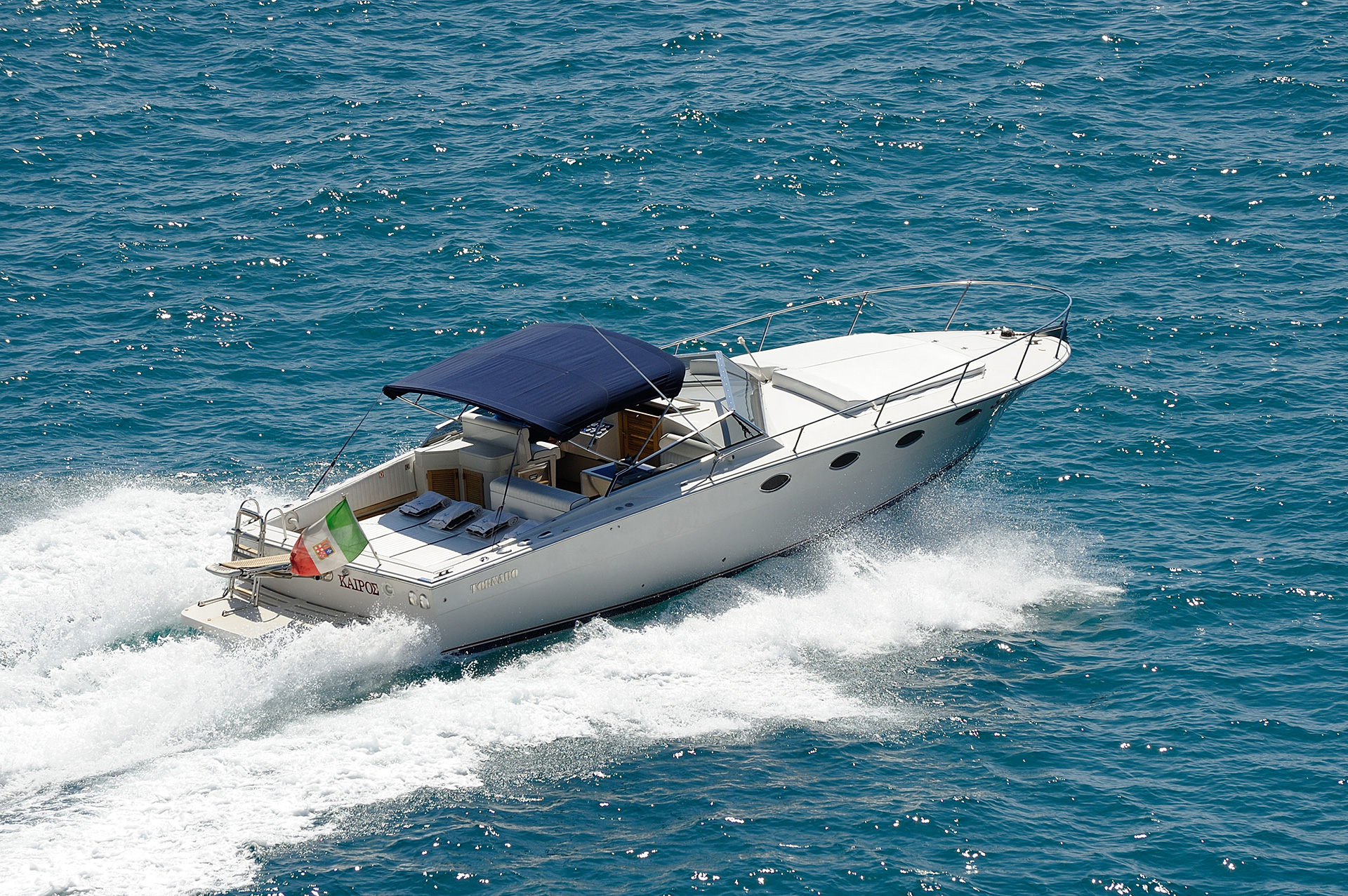 CLASSIC - Premium Boat Charter